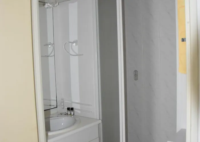 1 Chambre, Avec Loggia Et Vue Sur Le Port Olona La Chaume