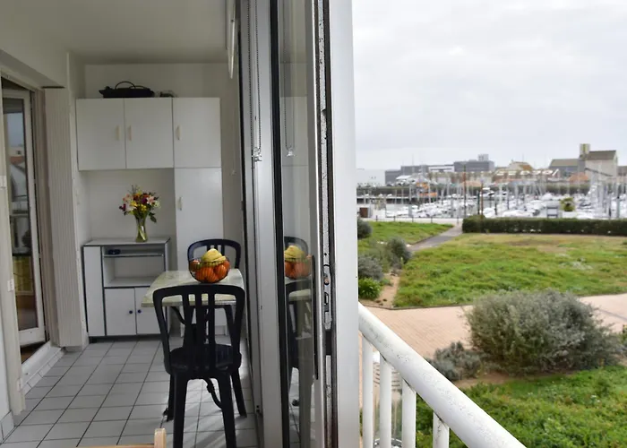1 Chambre, Avec Loggia Et Vue Sur Le Port Olona Lägenhet La Chaume